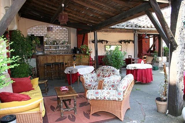 Hotel Le Mont Royal Réalmont Dış mekan fotoğraf